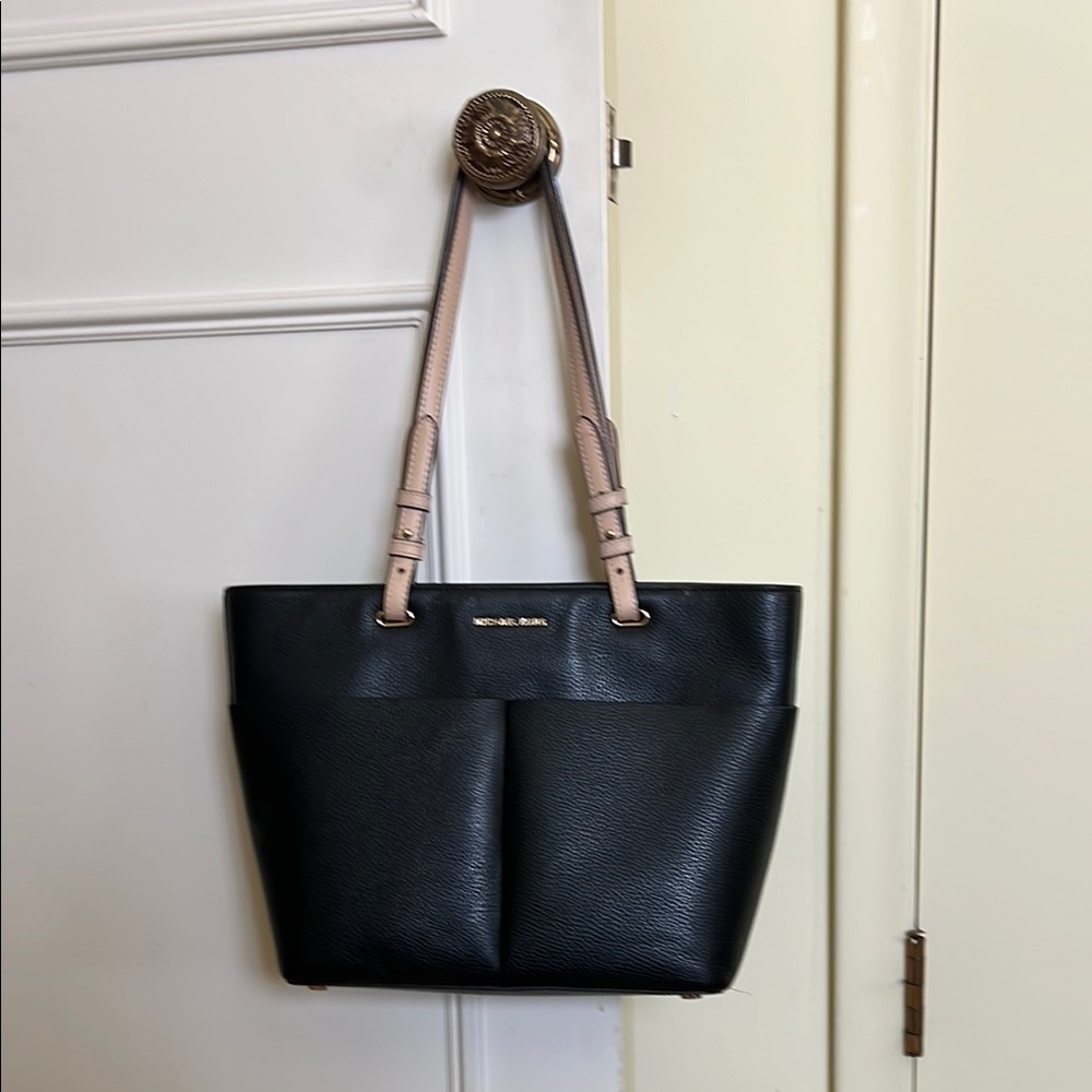 Michael Kors Black and Tan Shoulder Bag with Textured Leather